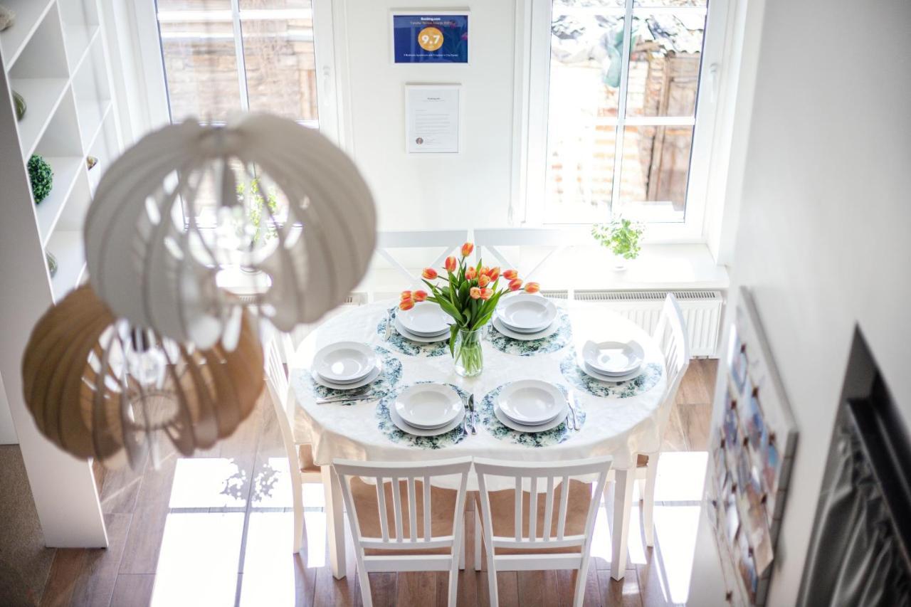3 Bedroom Apartment 24H Self Check In, Free Parking, Ac, Fireplace Wilno Zewnętrze zdjęcie