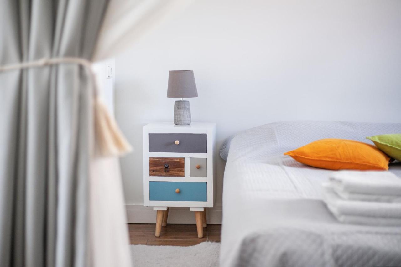 3 Bedroom Apartment 24H Self Check In, Free Parking, Ac, Fireplace Wilno Zewnętrze zdjęcie
