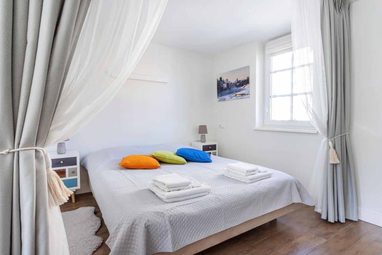 3 Bedroom Apartment 24H Self Check In, Free Parking, Ac, Fireplace Wilno Zewnętrze zdjęcie